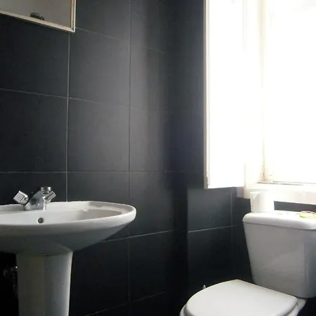 Republica Bananas Homestay Lisbon